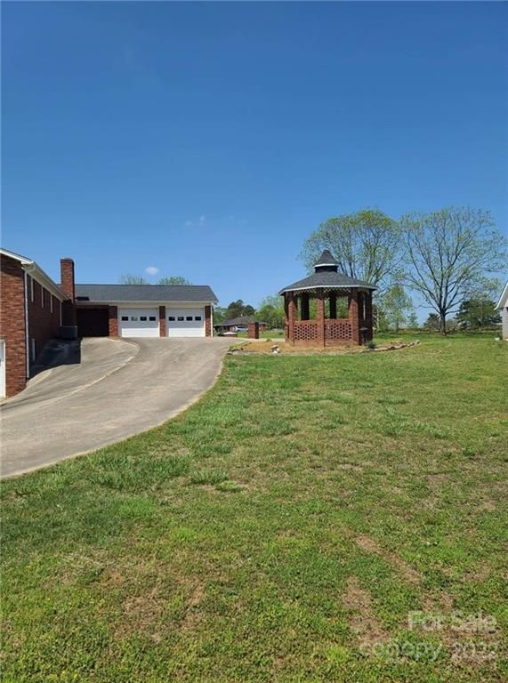 4542 Crabapple St, Conover, NC 28613