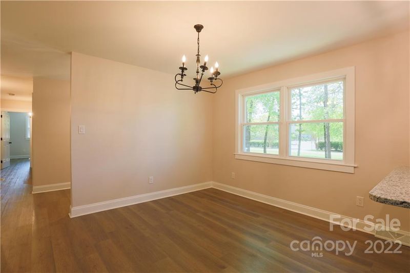 2000 Oakdale Rd, Charlotte, NC 28216