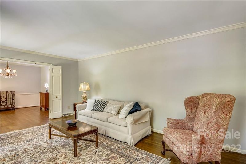 1201 Turnbridge Rd, Charlotte, NC 28226