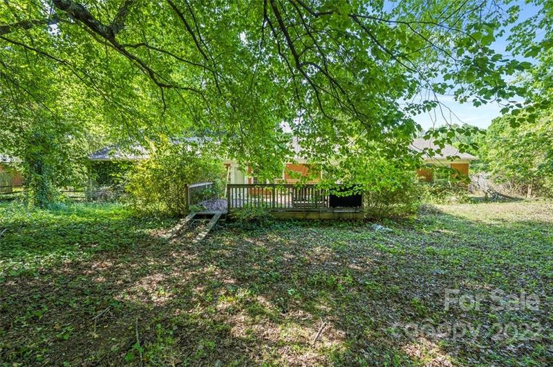 5622 Langley Cir, Charlotte, NC 28215