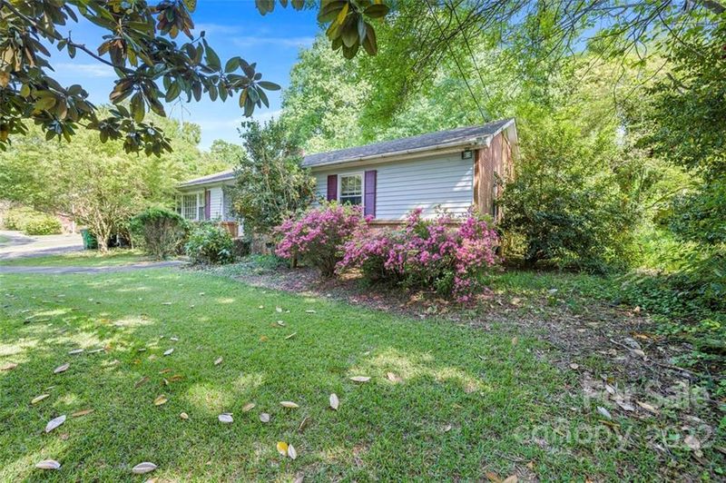 5622 Langley Cir, Charlotte, NC 28215