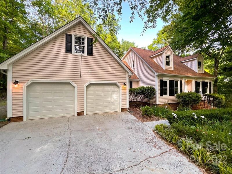 820 Woodland Forest Dr, Marvin, NC 28173
