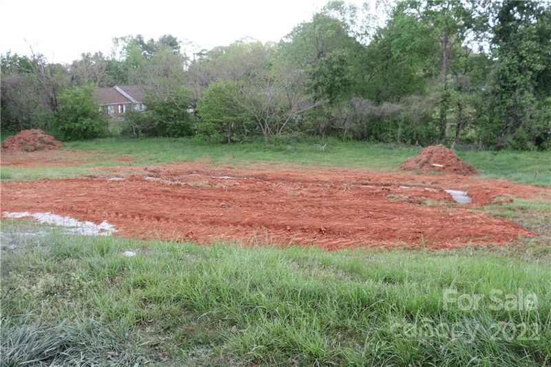 92 24th St NW, Hickory, NC 28601