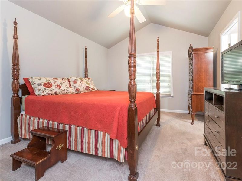 2822 Black Walnut Ln, Charlotte, NC 28262