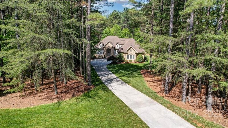 4747 River Hills Dr, Denver, NC 28037
