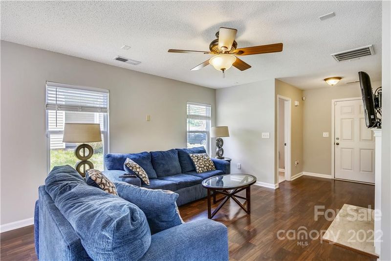 4823 Abercromby St, Charlotte, NC 28213