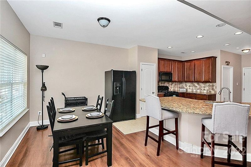 1209 Afternoon Sun Rd, Matthews, NC 28104