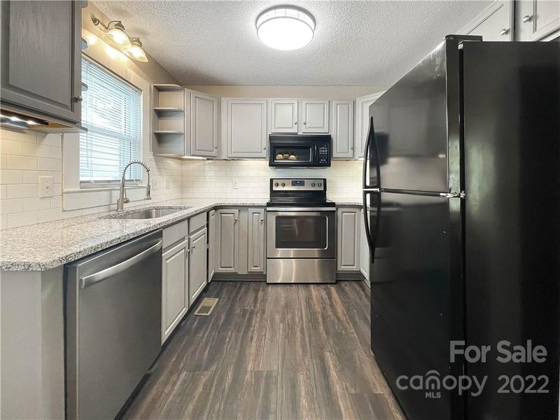 1309 Bethpage Rd, Kannapolis, NC 28081