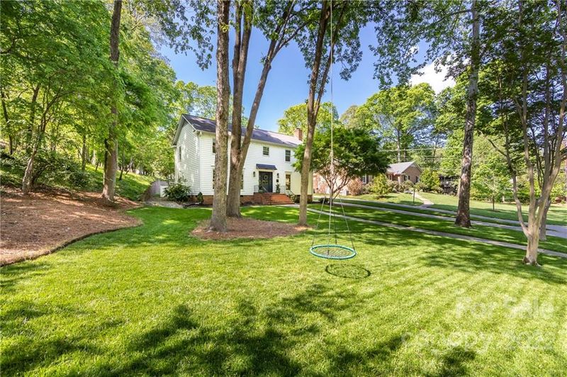 3607 School House Ln, Charlotte, NC 28226