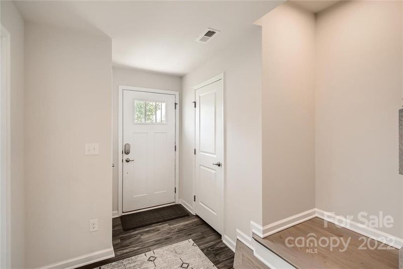10804 Overlook Mountain Dr, Charlotte, NC 28216