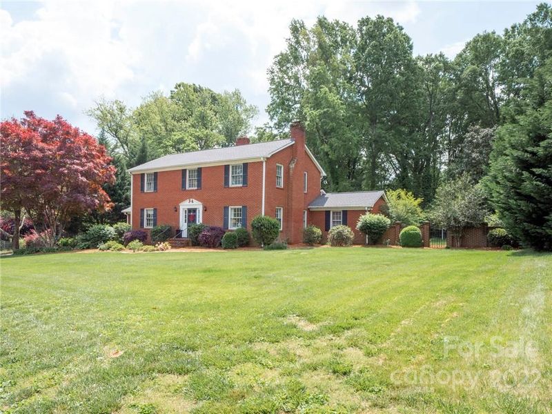 117 Lansdowne Rd, Charlotte, NC 28270