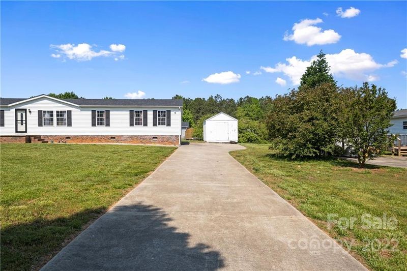 1033 Heather Glen Dr, Catawba, NC 28609