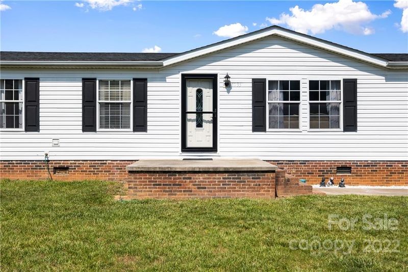 1033 Heather Glen Dr, Catawba, NC 28609