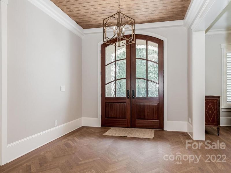 254 Tranquil Ave, Charlotte, NC 28209