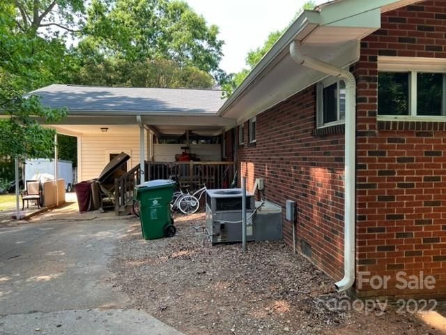 3129 Driftwood Dr, Charlotte, NC 28205
