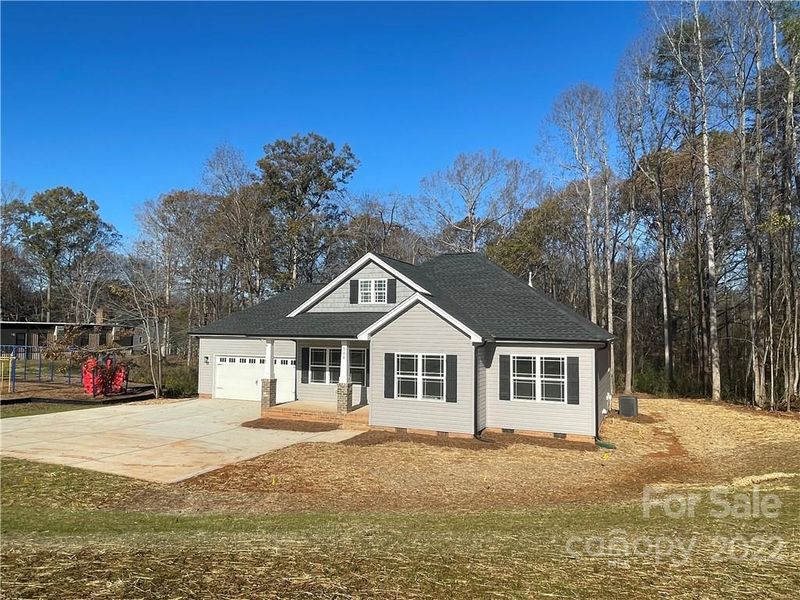 508 Valley St, Stanley, NC 28164