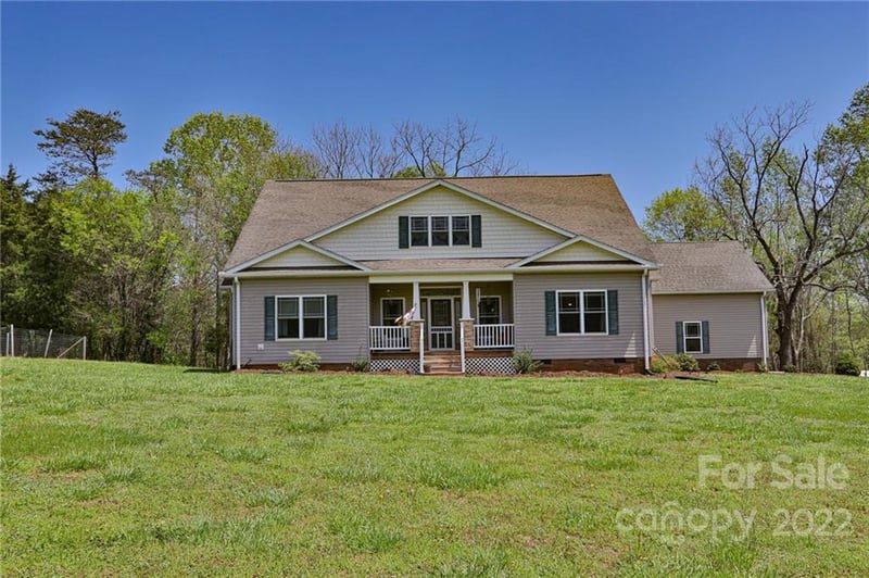 129 Gatton Dr, Olin, NC 28660