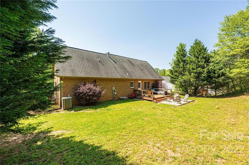 1229 Security St, Newton, NC 28658
