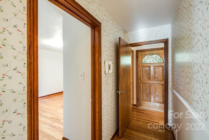 1726 30th St, Hickory, NC 28601
