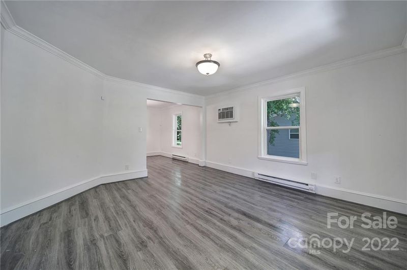 921 Justice Ave, Charlotte, NC 28206