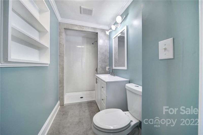 921 Justice Ave, Charlotte, NC 28206