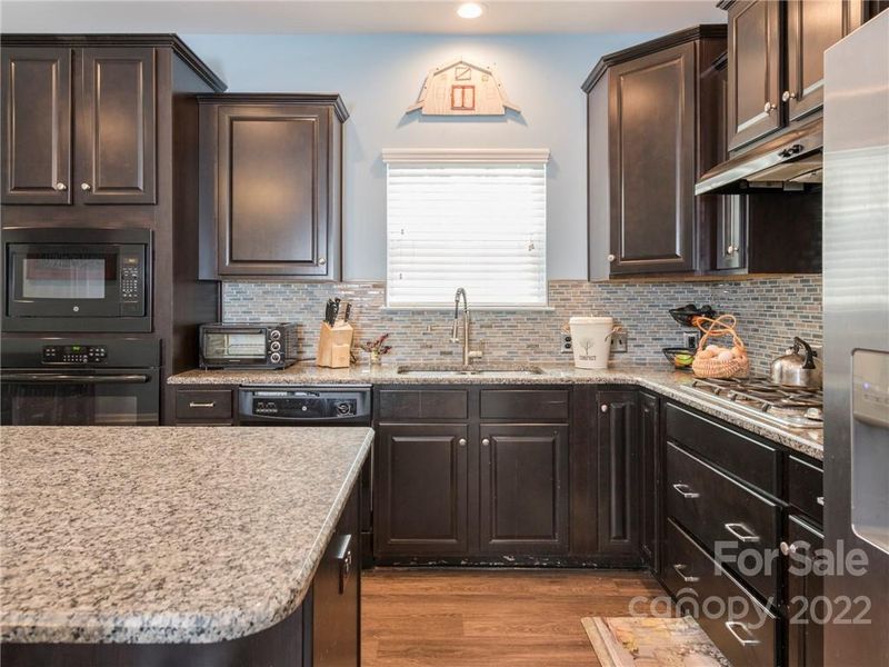 3618 Anthony Mark Moore Ln, Charlotte, NC 28216