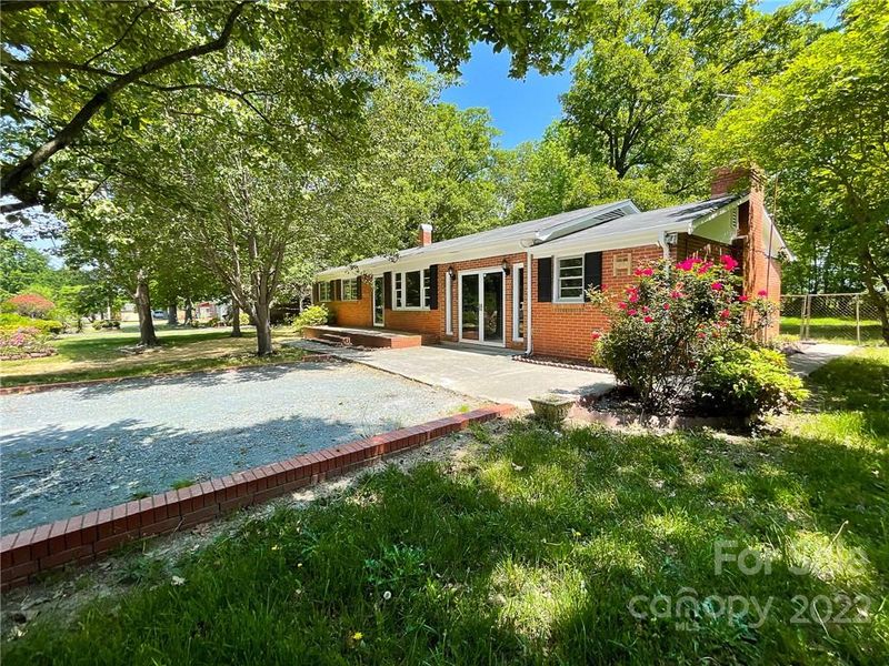 904 Clark St, Wingate, NC 28174