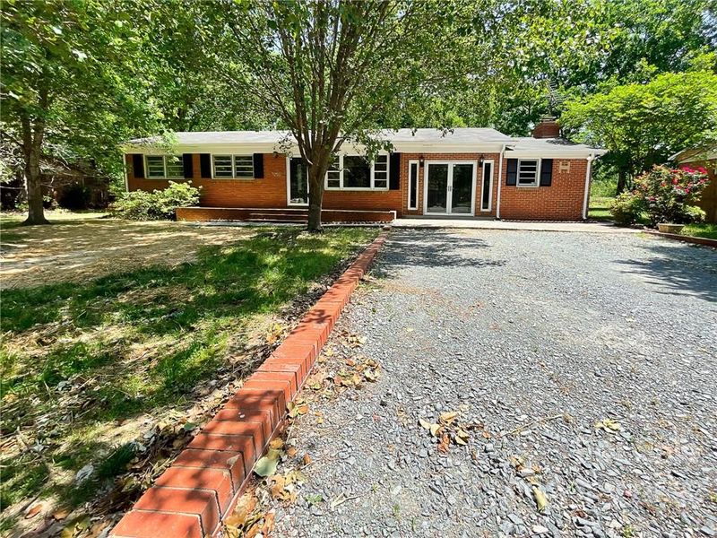 904 Clark St, Wingate, NC 28174