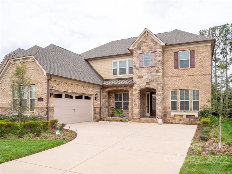 1721 Maple Oak Dr, Charlotte, NC 28270