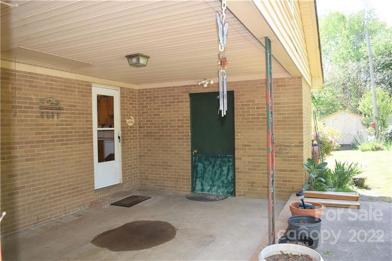 232 Lee Black Rd, Cherryville, NC 28021
