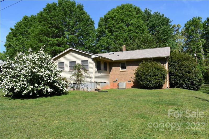 232 Lee Black Rd, Cherryville, NC 28021