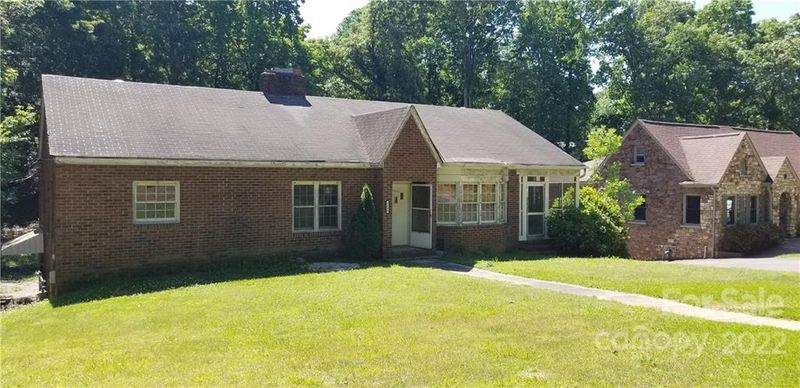 1006 S South St, Gastonia, NC 28052