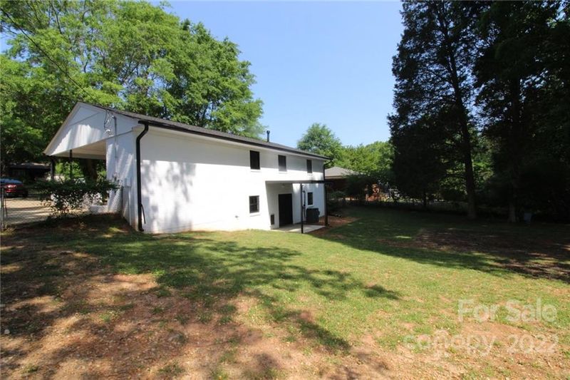 210 Park Rd #16, Mount Holly, NC 28120