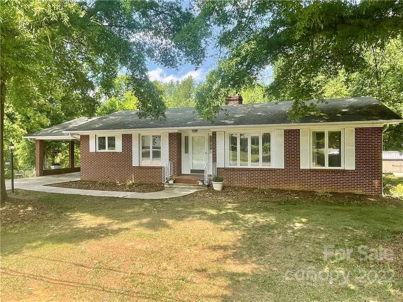 2005 Fairfax St, Kannapolis, NC 28083