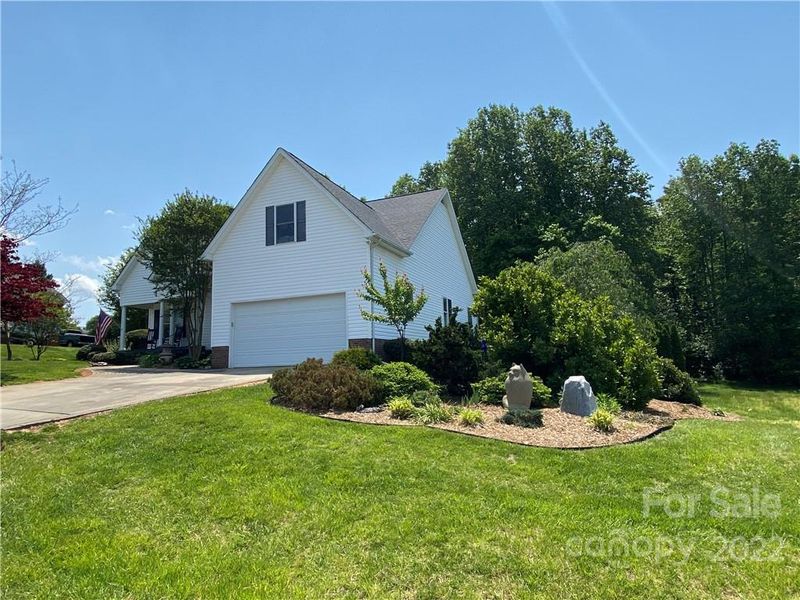 5685 Adolphus St, Catawba, NC 28609