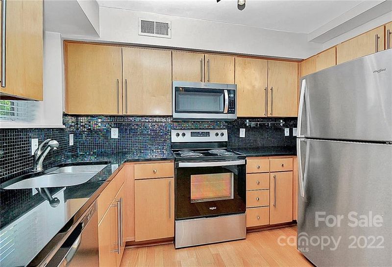 229 Dotger Ave #E16, Charlotte, NC 28207