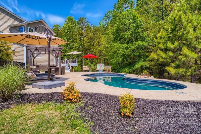 1122 Nigella Ct, Tega Cay, SC 29708