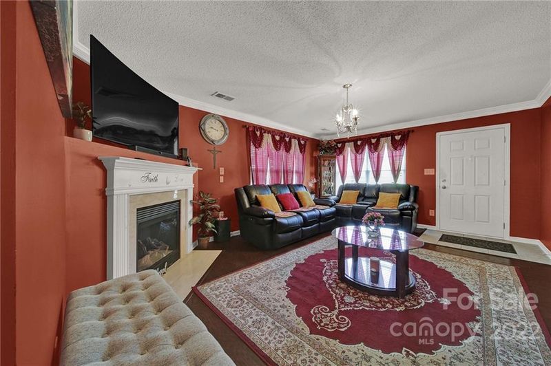 7429 Aragorn Ln, Charlotte, NC 28212
