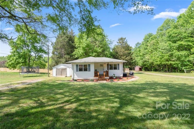 10179 Earnhardt Lake Rd, Davidson, NC 28036