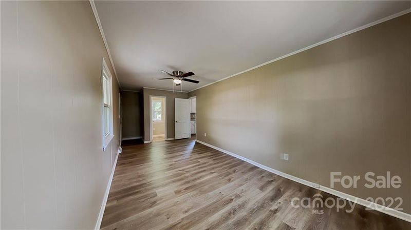 1003 Holly Dr, Gastonia, NC 28054