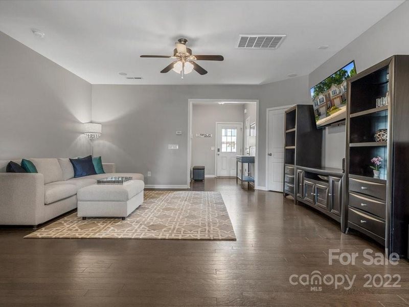 6024 Carrollton Ln, Charlotte, NC 28210