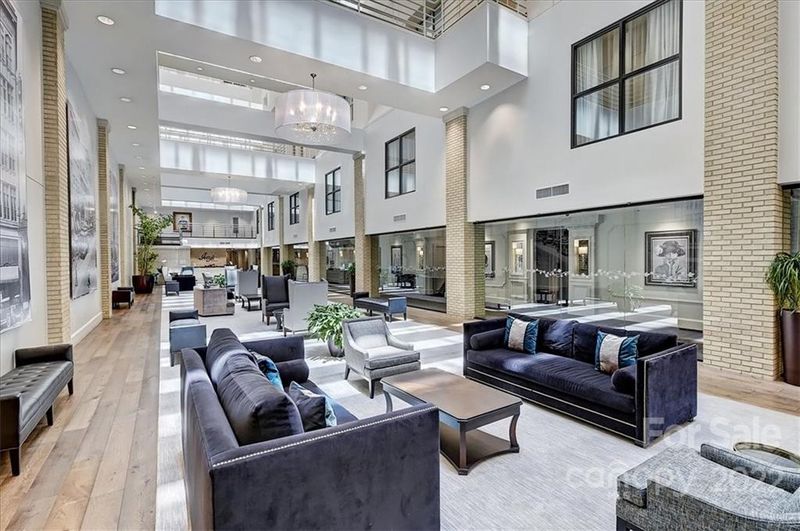 127 N Tryon St #513, Charlotte, NC 28202