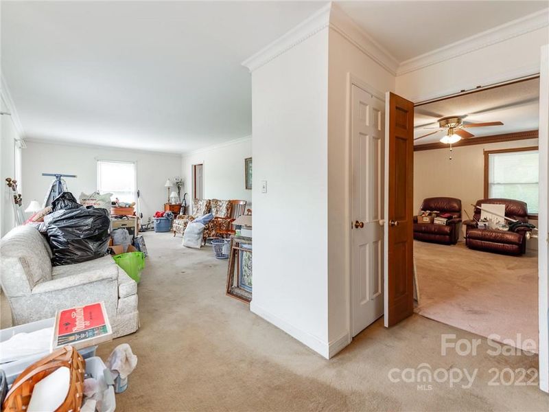 172 Laburn Ave, Charlotte, NC 28214