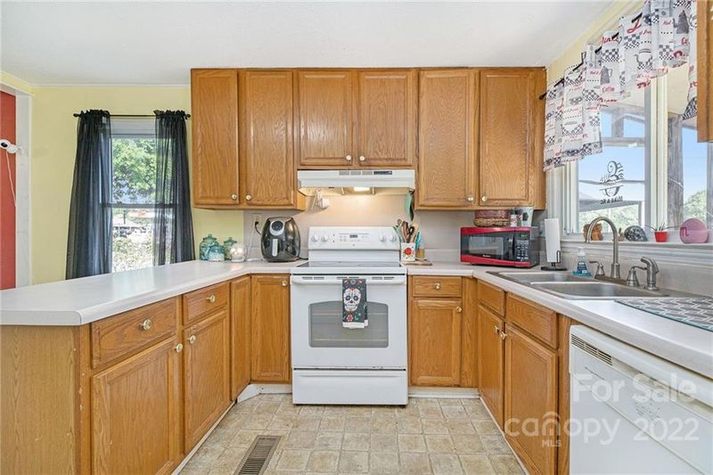 3000 Hickory Grove Rd, Gastonia, NC 28056