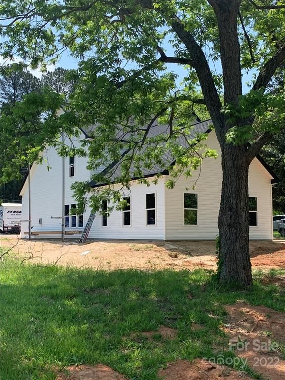 2907 Forbes Rd, Gastonia, NC 28056
