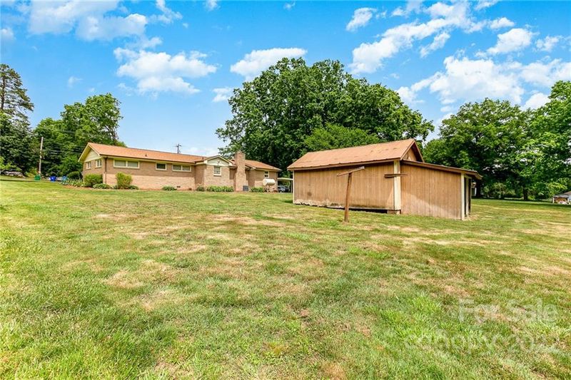 13560 Barberry Ave, Midland, NC 28107