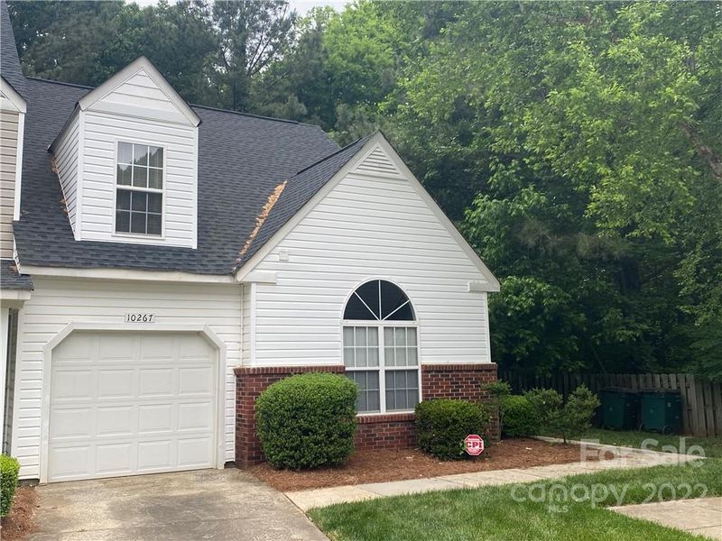 10267 University Park Ln, Charlotte, NC 28213