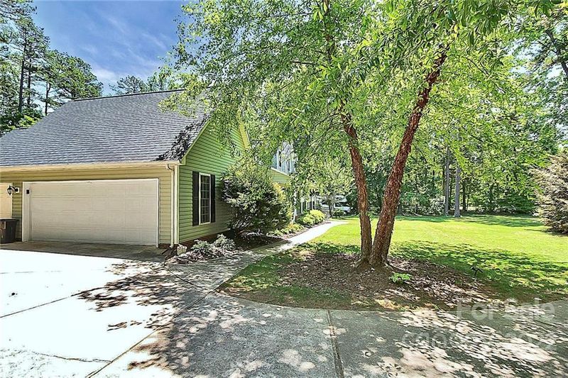 761 Sanside Dr, York, SC 29745