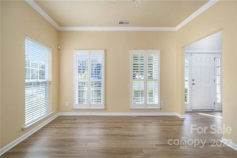 8625 Warwick Ln, Harrisburg, NC 28075