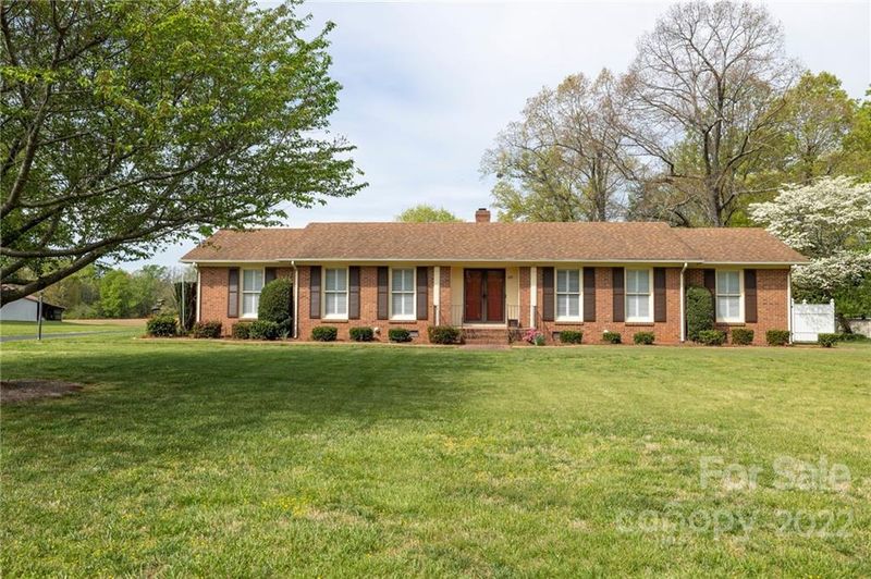 529 Bivens St, Wingate, NC 28174